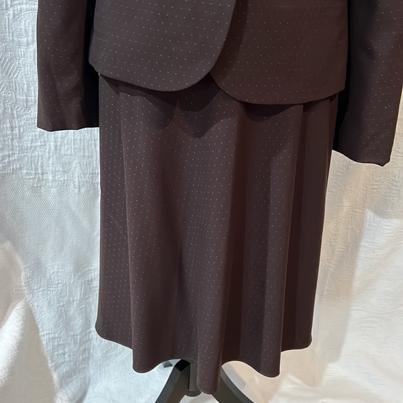 Jones New York Suit, skirt suit set, size 6 - Picture 7 of 16